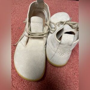 Suede vivobarefoot